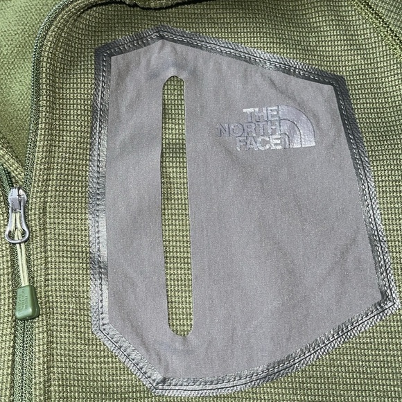 The north face Olive Green Quarter-Zip Pullover sweater  size large - Picture 3 of 5